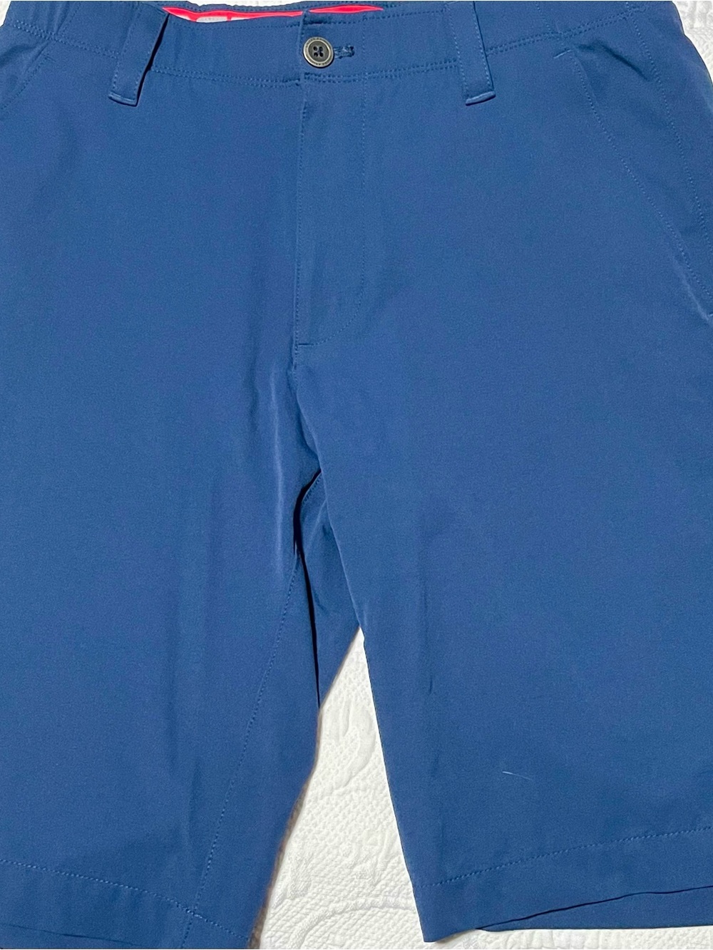 NWOT: Size 32 Under Armour HeatGear Men's Performance Golf Shorts Navy Blue